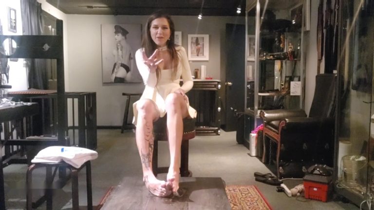 morgana soles – Cockbox Interrogation – footjob