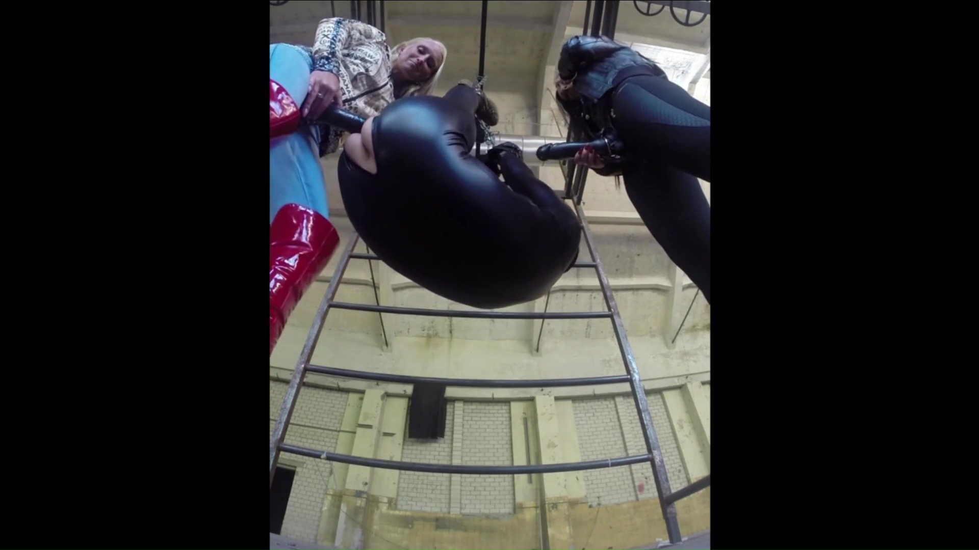 mistress luciana di domizio – your fucked suspension – strapon