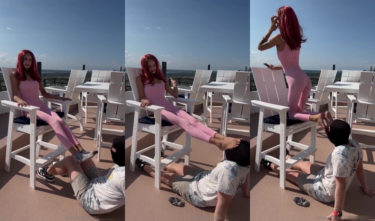 foot freak worships my feet on the roof